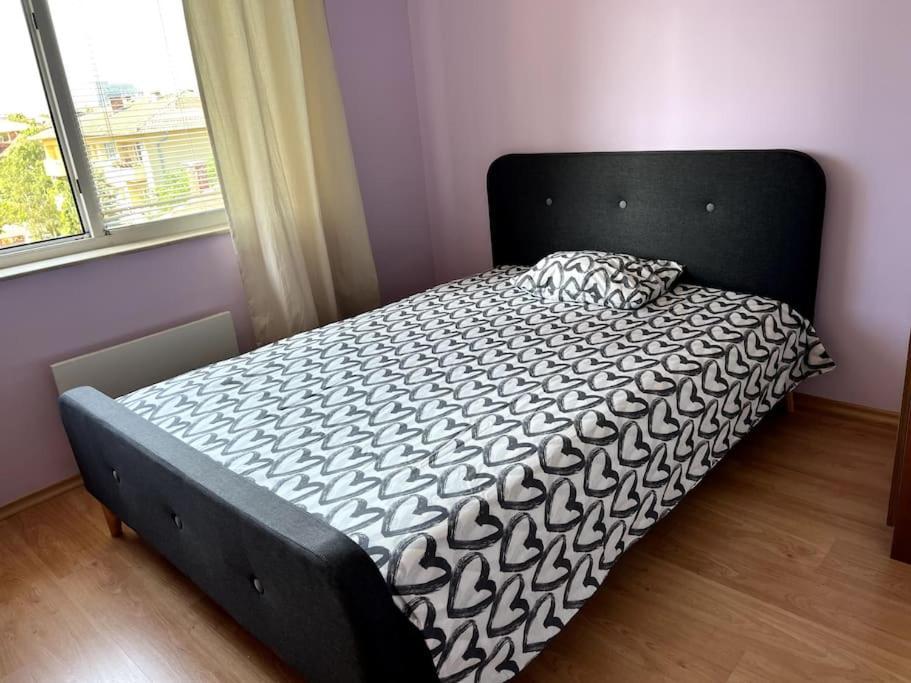 Lovely Spacious 3br Just Outside Of Centre Apartament *